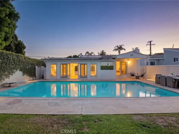 424 S Meadows Ave, Manhattan Beach, CA 90266
