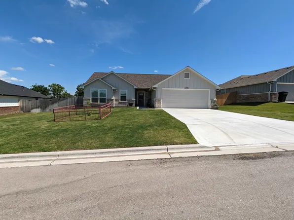 1166 Limestone Dr, Lampasas, TX 76550