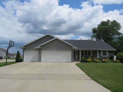 510 Oakforest Ln, Seymour, WI, 54165