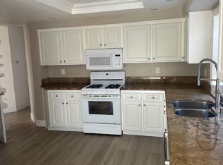 2036 Redwood Crst, Vista, CA 92081