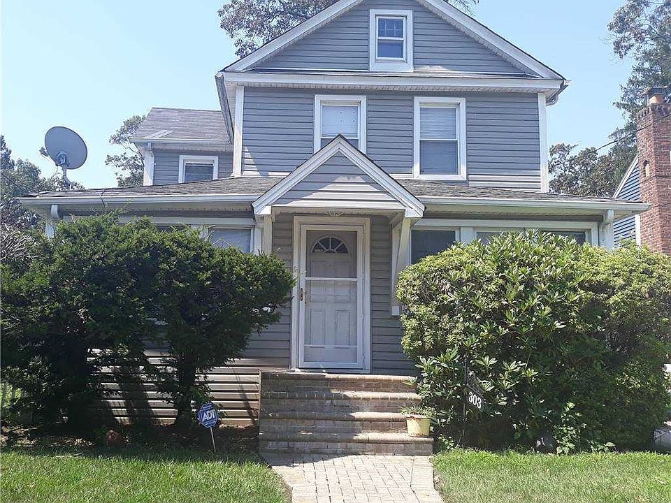1st image of 303 N Long Beach Ave