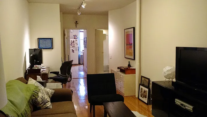 Rented by Pier 12 Real Estate | media 17