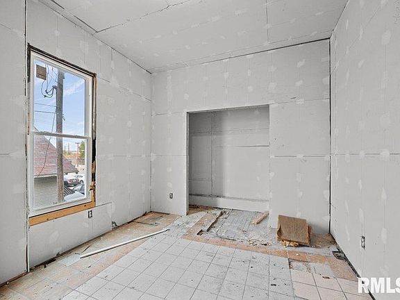 5th image of 513 1/2 30th St