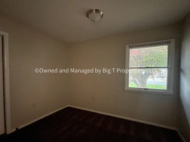 16 Taylor Dr — Photo 7