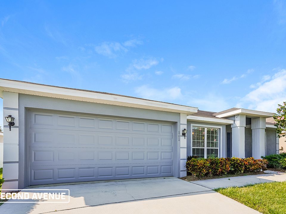 1st image of 111 Highland Meadows Pl