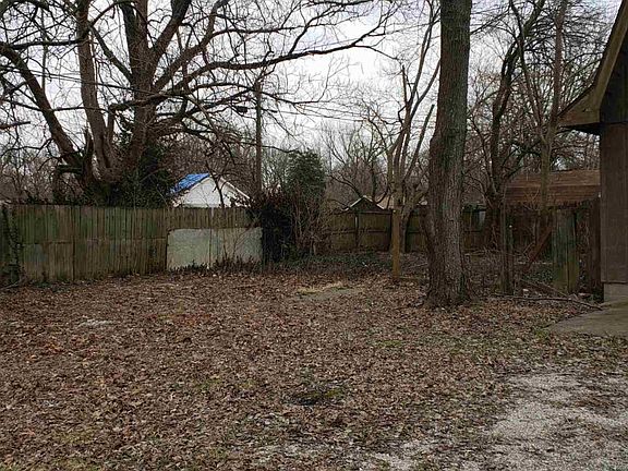 5th image of 1660 Eastwood Ave