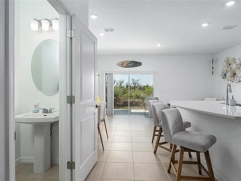 6011 Whetstone Ct — Photo 3