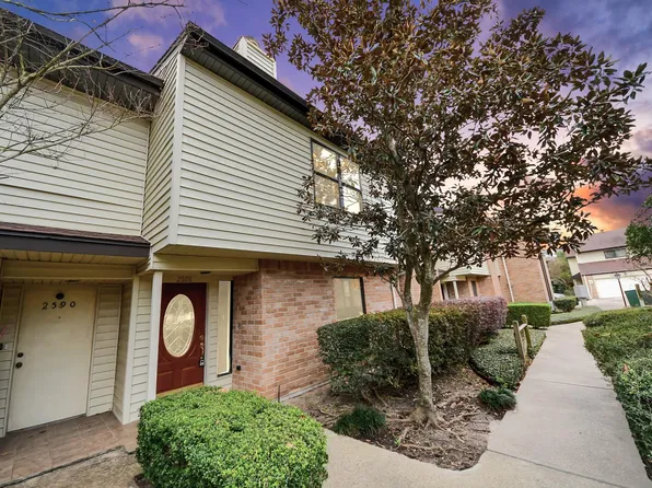 2588 Bering Dr, Houston, TX 77057