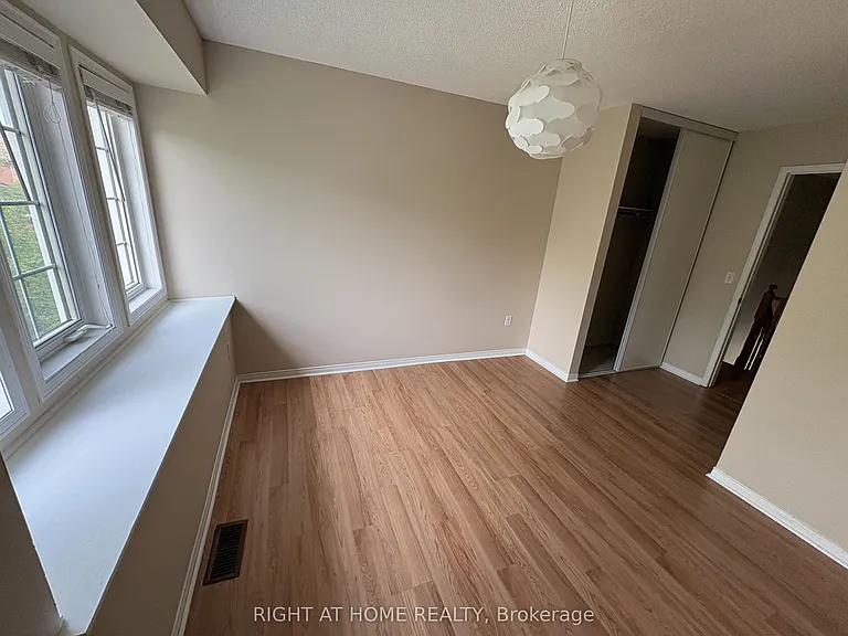 5030 Heatherleigh Ave #127 — Photo 10