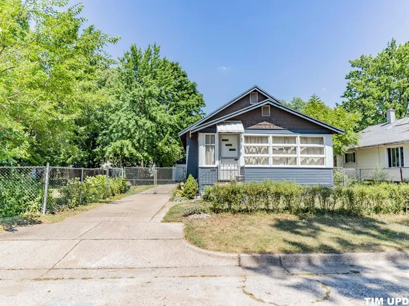 1146 Kampenga Ave, Muskegon, MI 49442