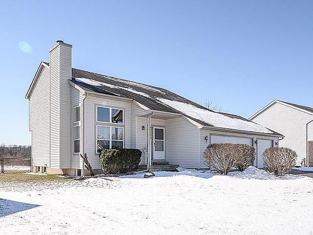 1st image of 9035 Wildwood Lake Dr