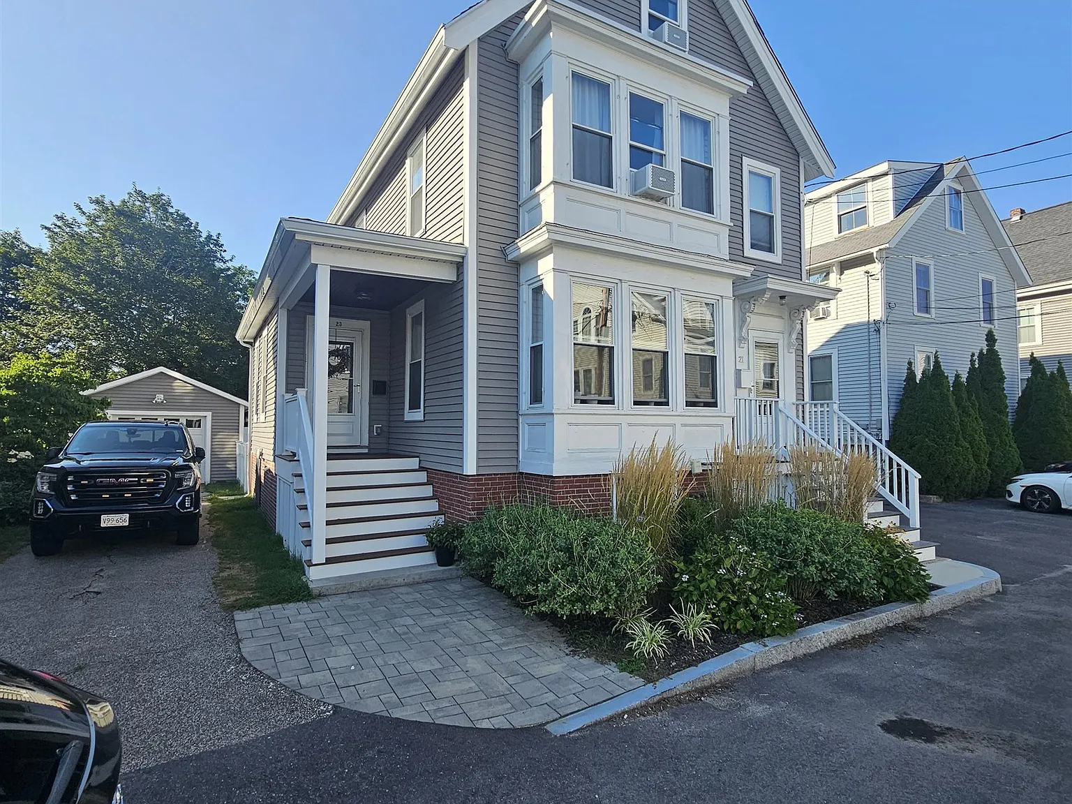 1 bed, 1.0 bath, 886 sqft, $2,595 — Photo 1