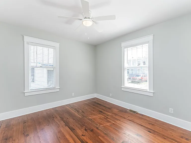 114 W Anderson St #B — Photo 7