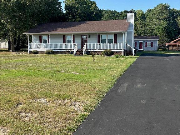 2nd image of 404 Colon Drive