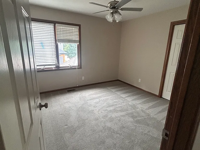 2713 NE Briarwood Ct — Photo 14
