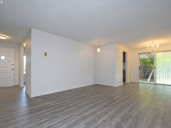 5th image of 114 NE 82nd St