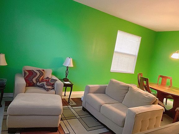 Furniture in photos is not included for space reference only.