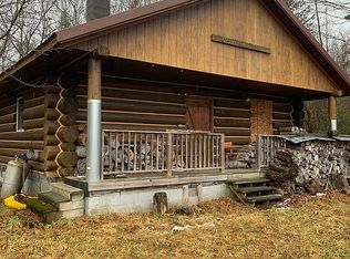 15556 155th Rd, Escanaba, MI 49895