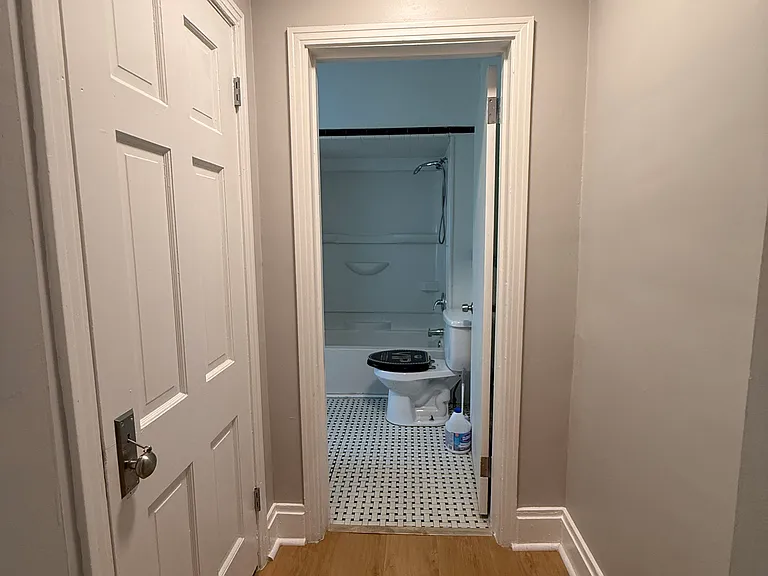 738 Chartiers Ave — Photo 23