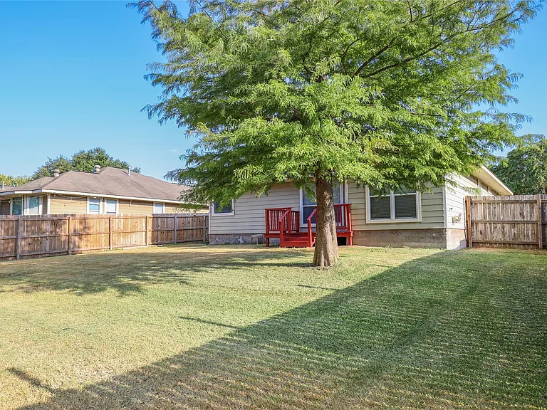 103 Duprie Dr — Photo 24