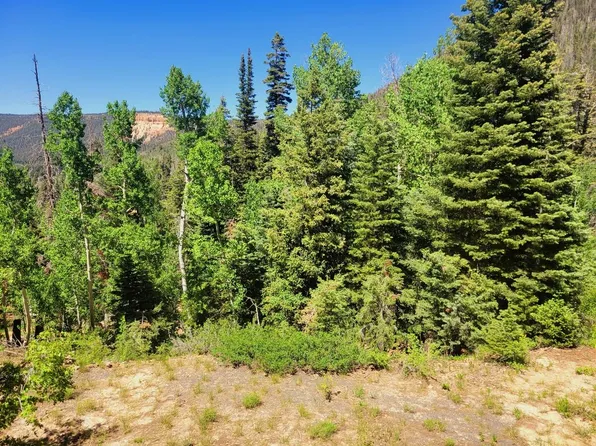 6305 W Muley Dr, Alton, UT 84710