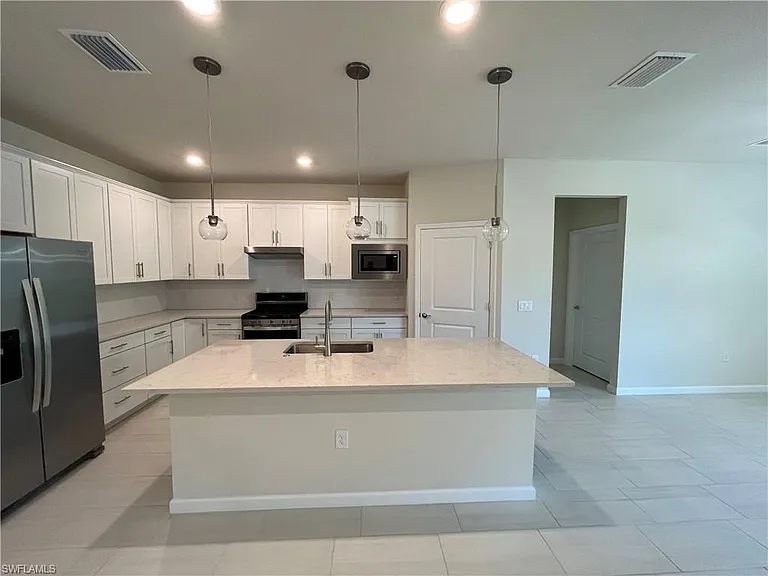 2122 Yellowfin Cir — Photo 4