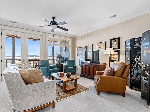 5th image of 814 Lakeview Rdg