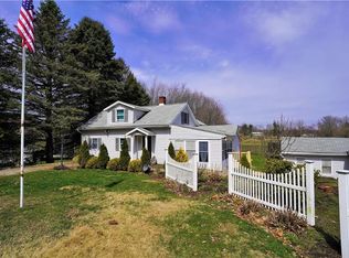 2261 Royer St NE, Hartville, OH 44632