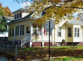 15 Dewey St, Springfield, MA 01109