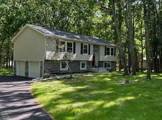 244 Upper Ridge Dr, Effort, PA 18330