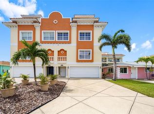 146 175th Terrace Dr E, Redington Shores, FL 33708