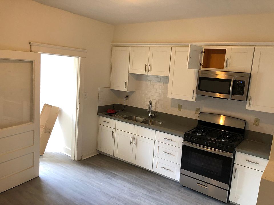 1st image of 745 N Los Robles Ave APT 1