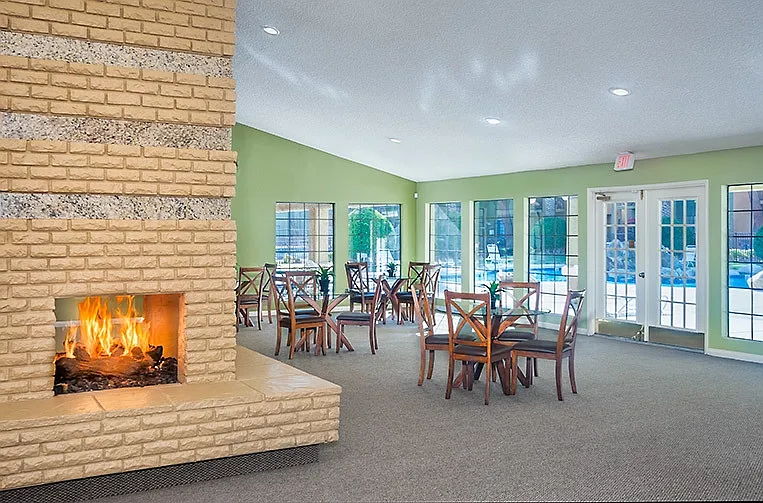 Shelter Cove Apartments — Photo 9