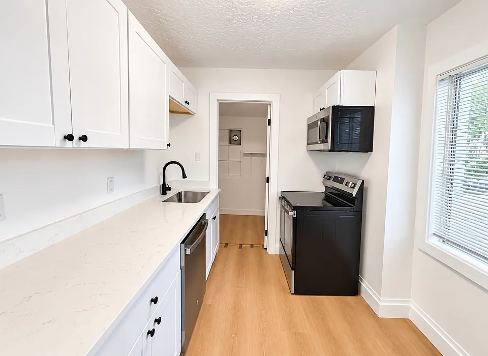 16 N 100 W — Photo 3