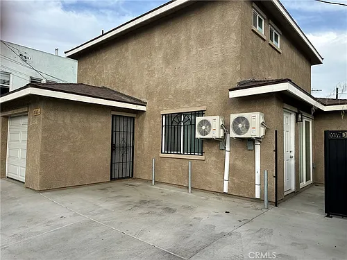 2161 Myrtle Ave Photo 1