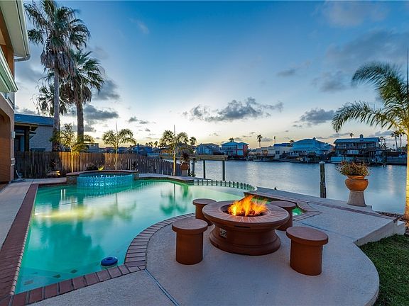 3rd image of 13766 Hawksnest Bay Dr