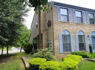 9 Victoria Ct, Freehold, NJ 07728