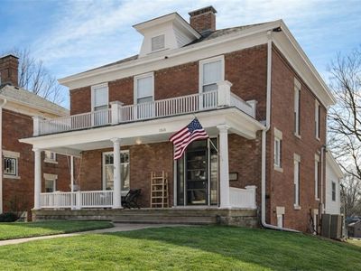 1909 South St, Lexington, MO, 64067