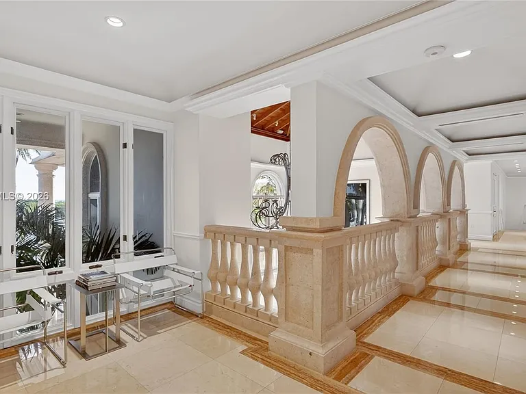 260 Cape Florida Dr — Photo 44