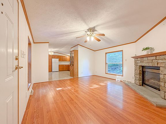 5th image of 49 Ashleigh Lane