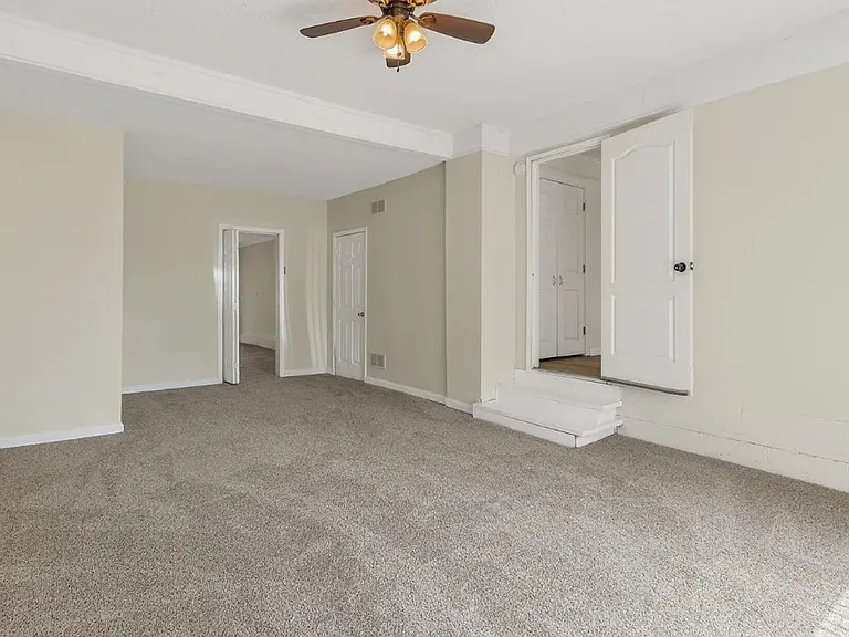 1101 NW B St — Photo 10