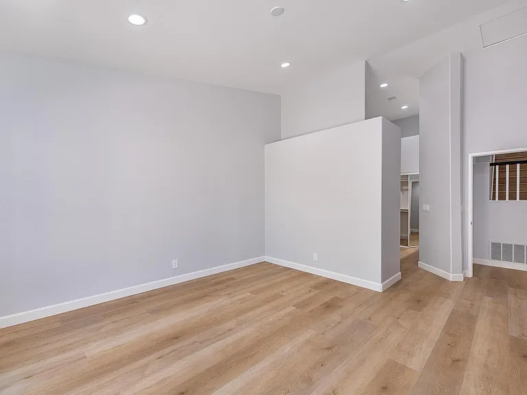 4774 Rhapsody Dr — Photo 21