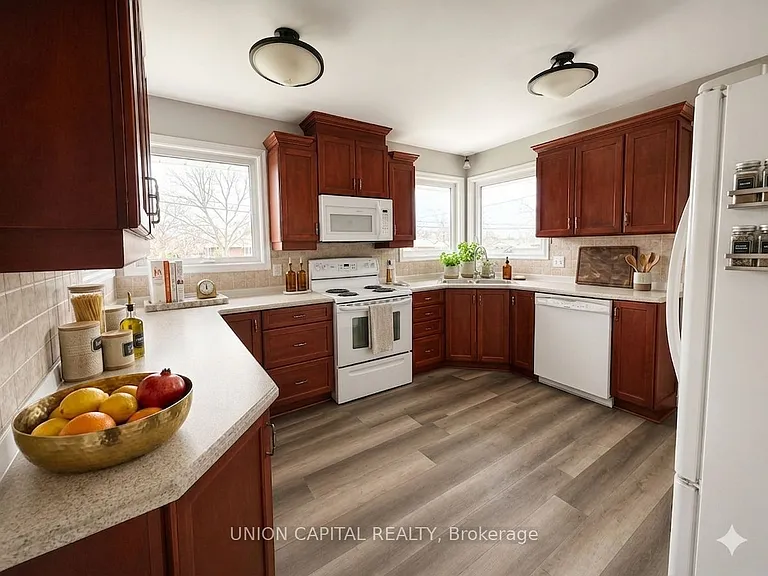 564 Central Park Blvd N #MAIN — Photo 3