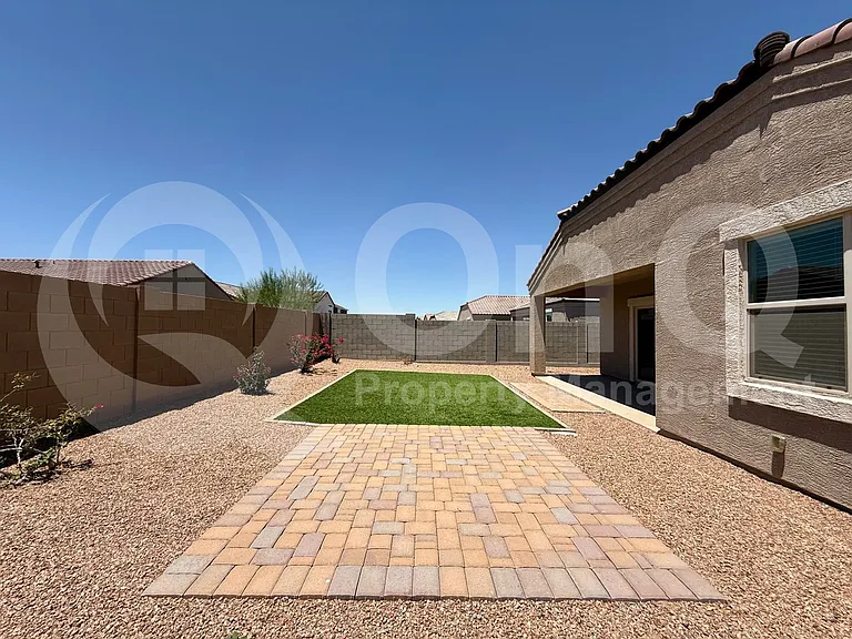 2455 E Alida Trl — Photo 31