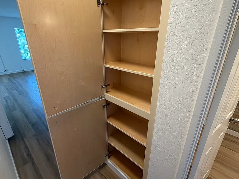 1071 Bonita St #D — Photo 10