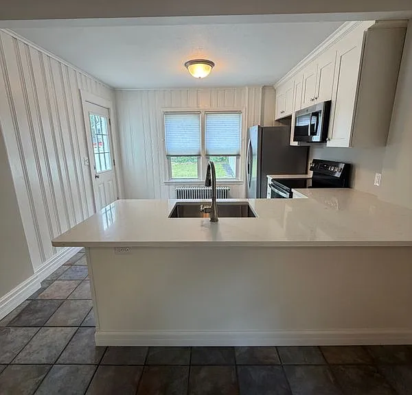 210 N Cherry St #1 — Photo 4