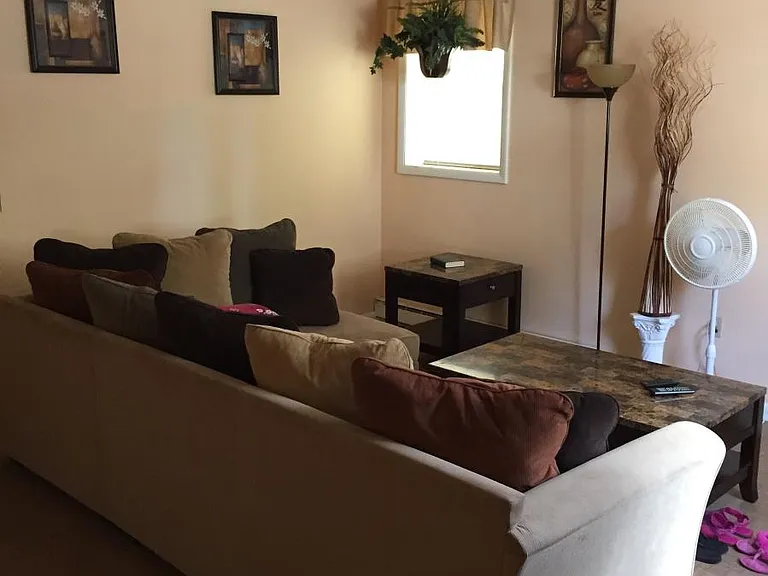 571 Morris St #1 — Photo 6