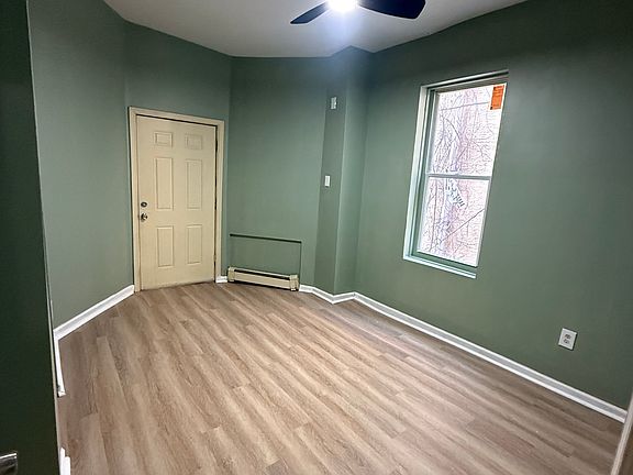 4th image of 2313 N Park Ave #B