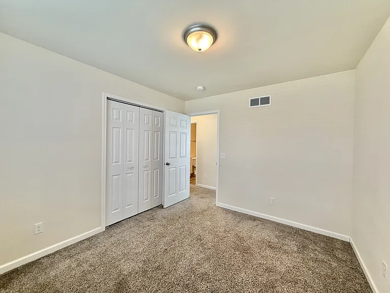 118 Cedar Ave — Photo 19