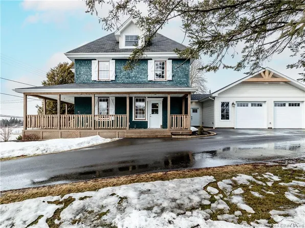 903 Royal, Memramcook, NB E4K 1X5